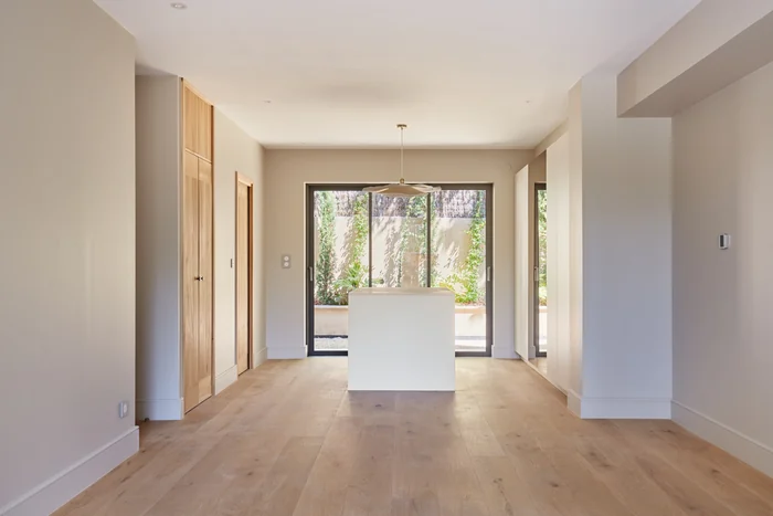 Chambre à parquet massif avec dressings sur mesure